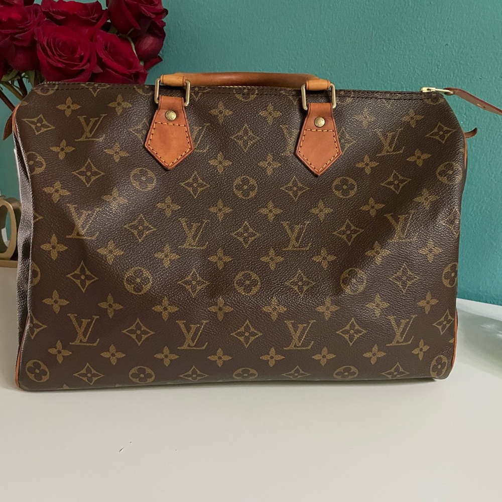 Louis Vuitton speedy 35